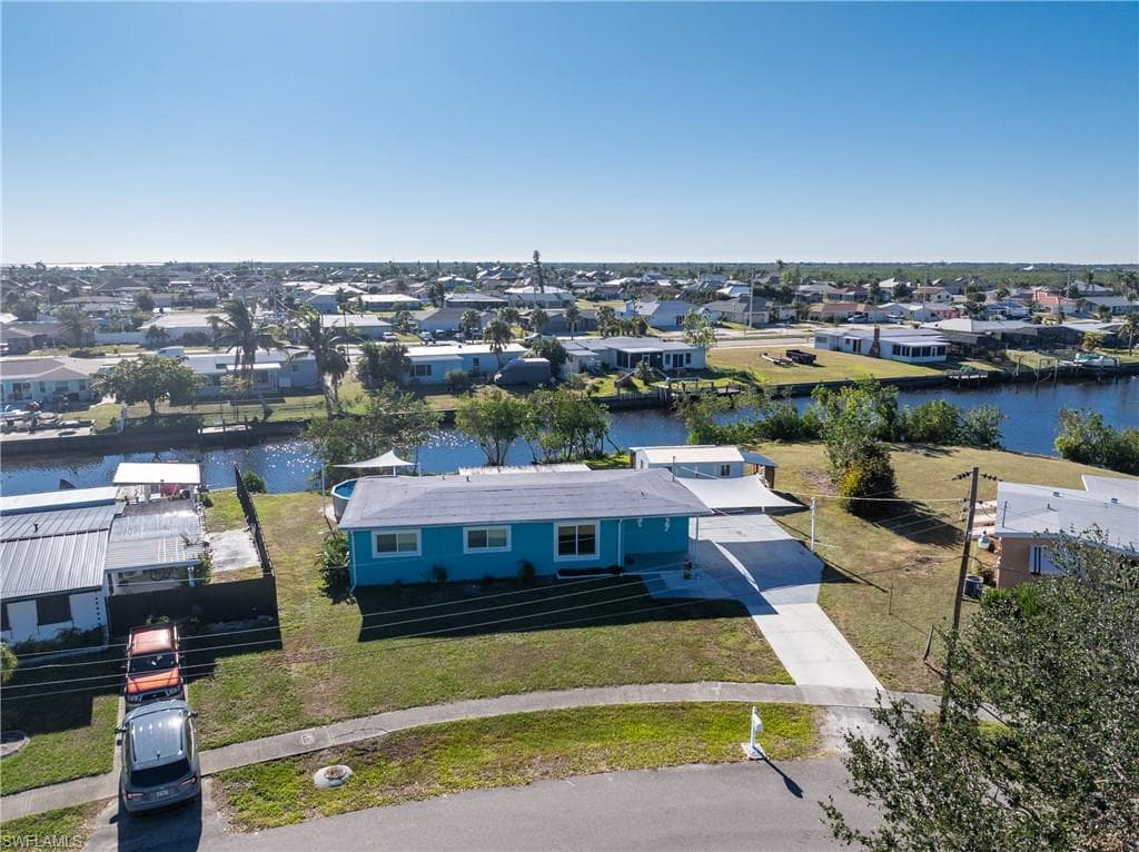 103 Salem AVE NW PORT CHARLOTTE, FL 33952