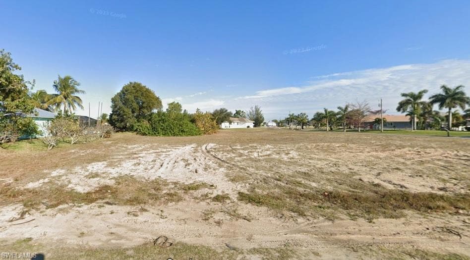 223 NW 39th AVE CAPE CORAL, FL 33993