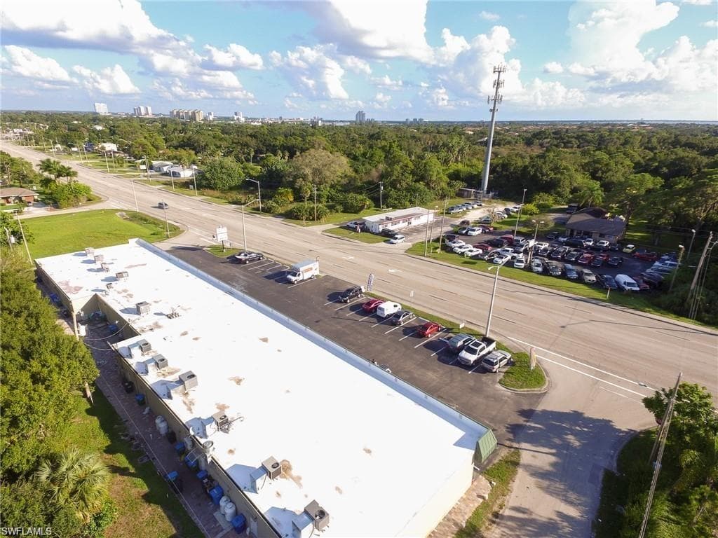 710 Pondella RD 9 NORTH FORT MYERS, FL 33903