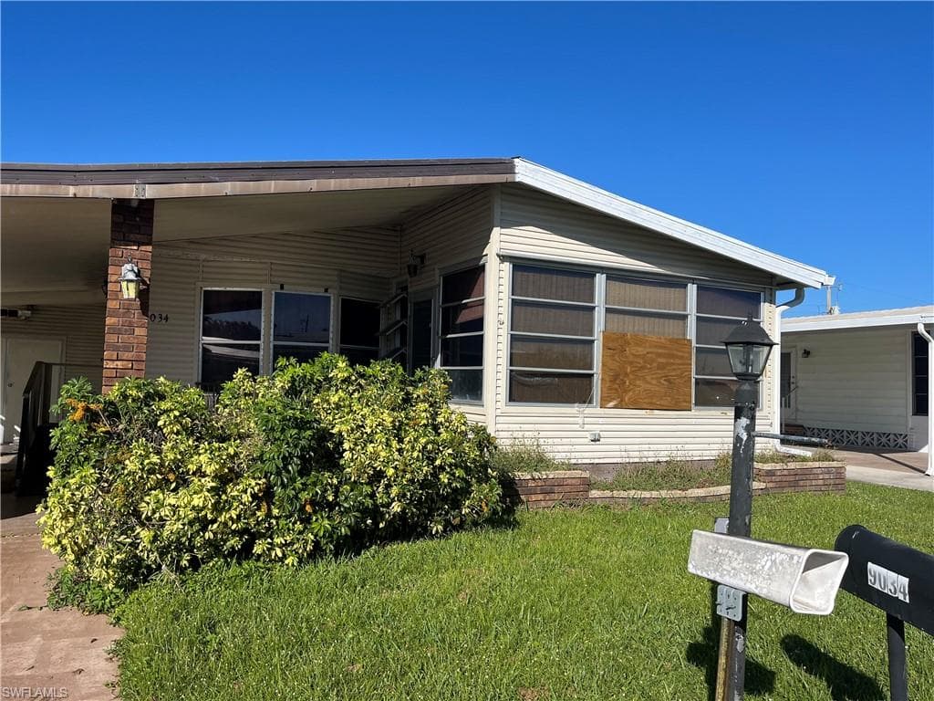 9034 Arbor DR NORTH FORT MYERS, FL 33903