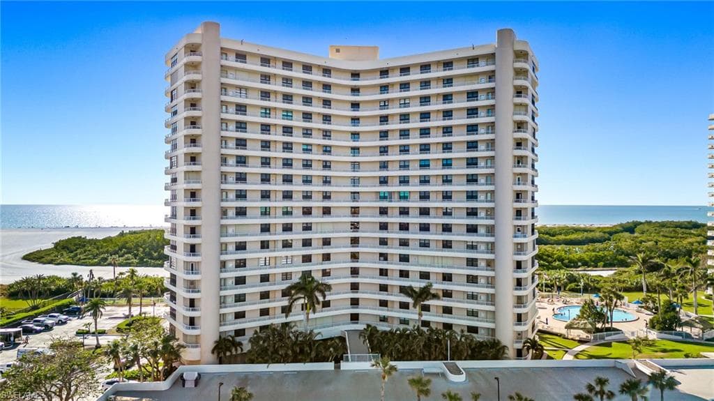 380 Seaview CT 207 MARCO ISLAND, FL 34145