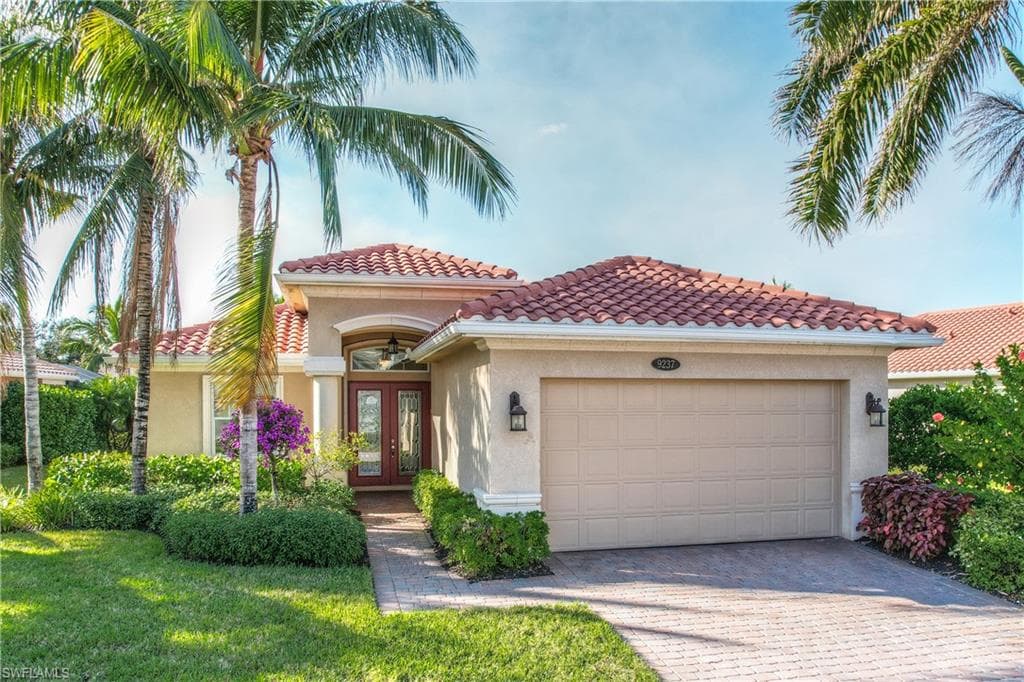 9237 Campanile CIR NAPLES, FL 34114