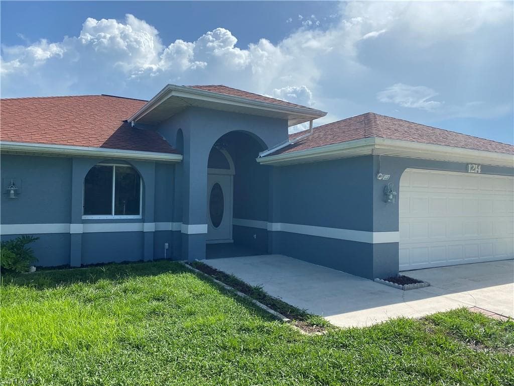 1214 SW 14th TER CAPE CORAL, FL 33991