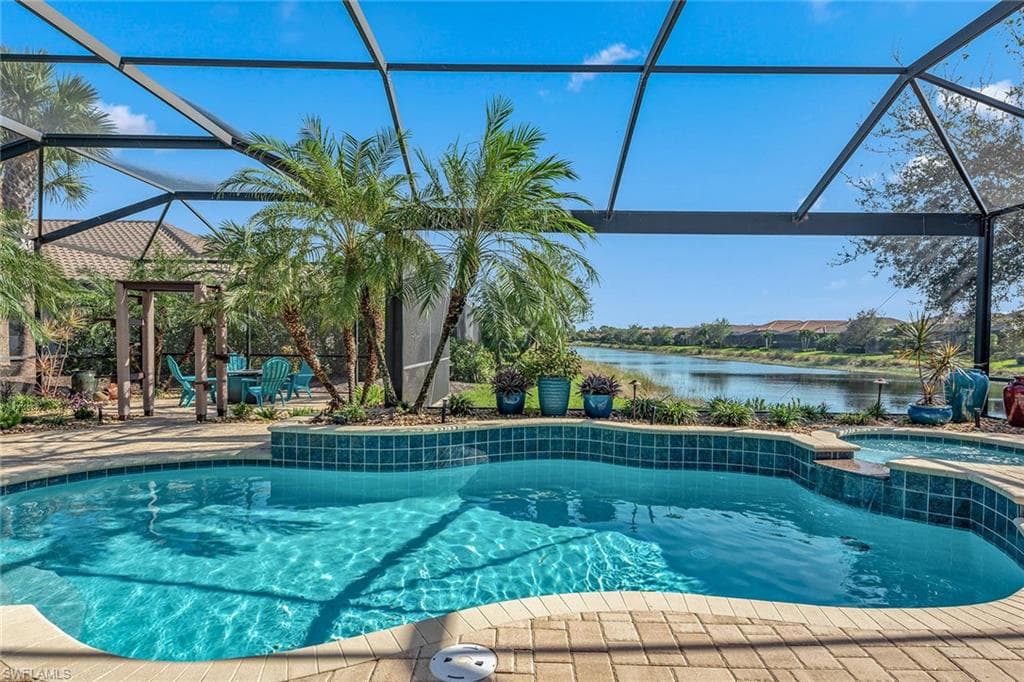 8464 Palacio TER W NAPLES, FL 34114