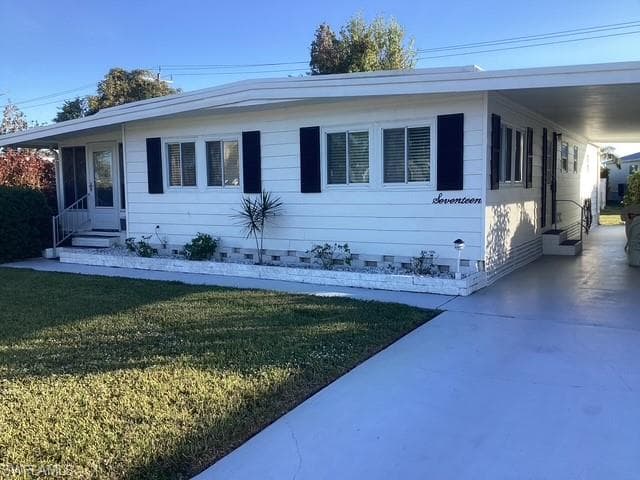 17 Le Mans DR NAPLES, FL 34112