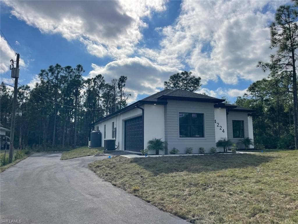4224 33rd AVE NE NAPLES, FL 34120