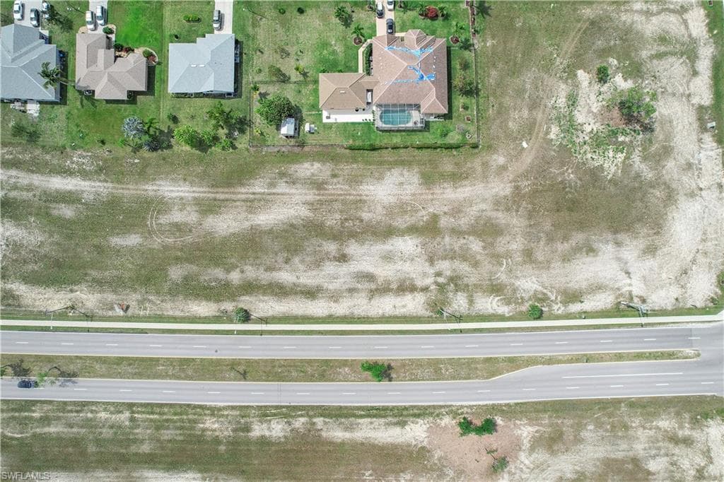 1016 Skyline BLVD CAPE CORAL, FL 33991