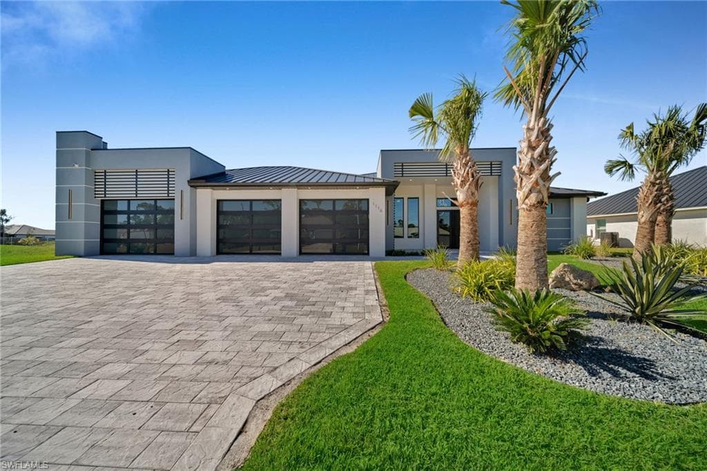 1116 SW 18th AVE CAPE CORAL, FL 33991