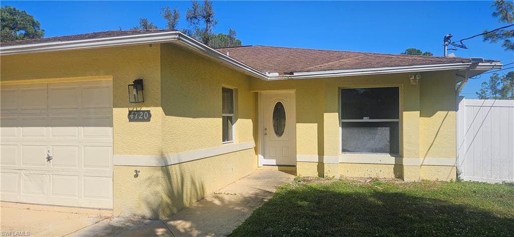 4720 30th ST SW LEHIGH ACRES, FL 33973