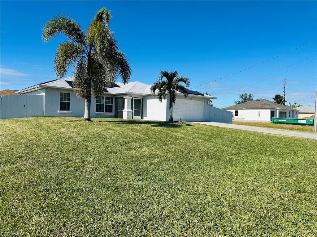 2624 NE 7TH PL CAPE CORAL, FL 33909