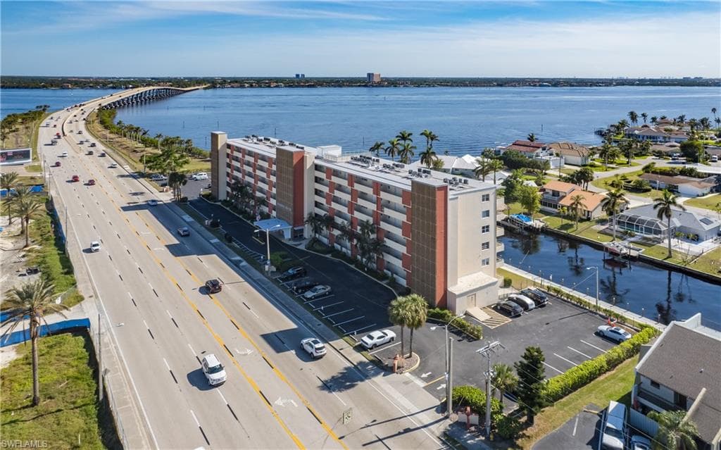 1766 Cape Coral PKWY E 303 CAPE CORAL, FL 33904