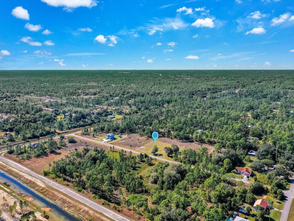 811 Fitch AVE LEHIGH ACRES, FL 33972