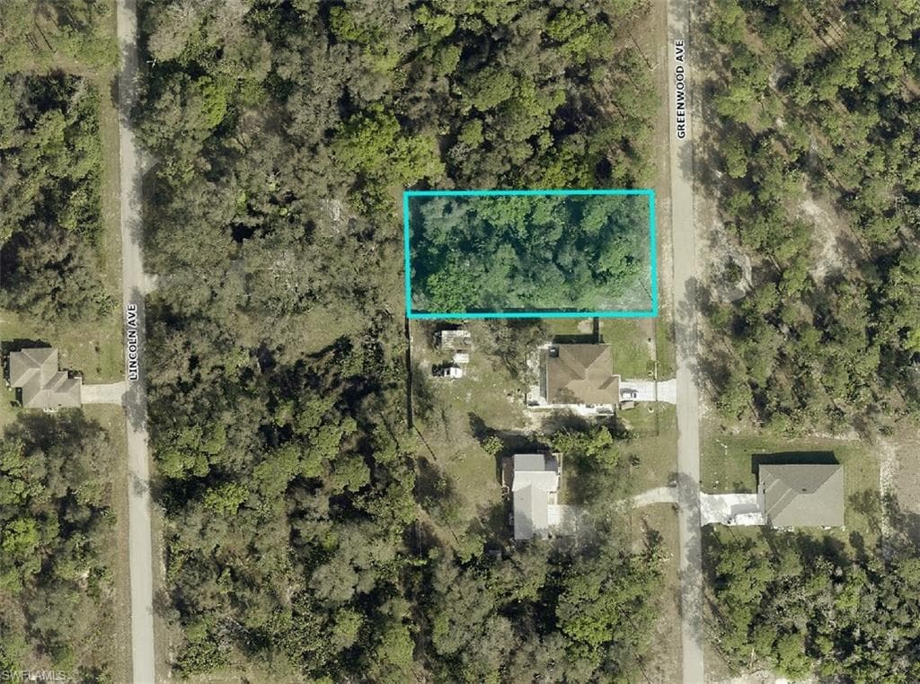 1709 Greenwood AVE LEHIGH ACRES, FL 33972