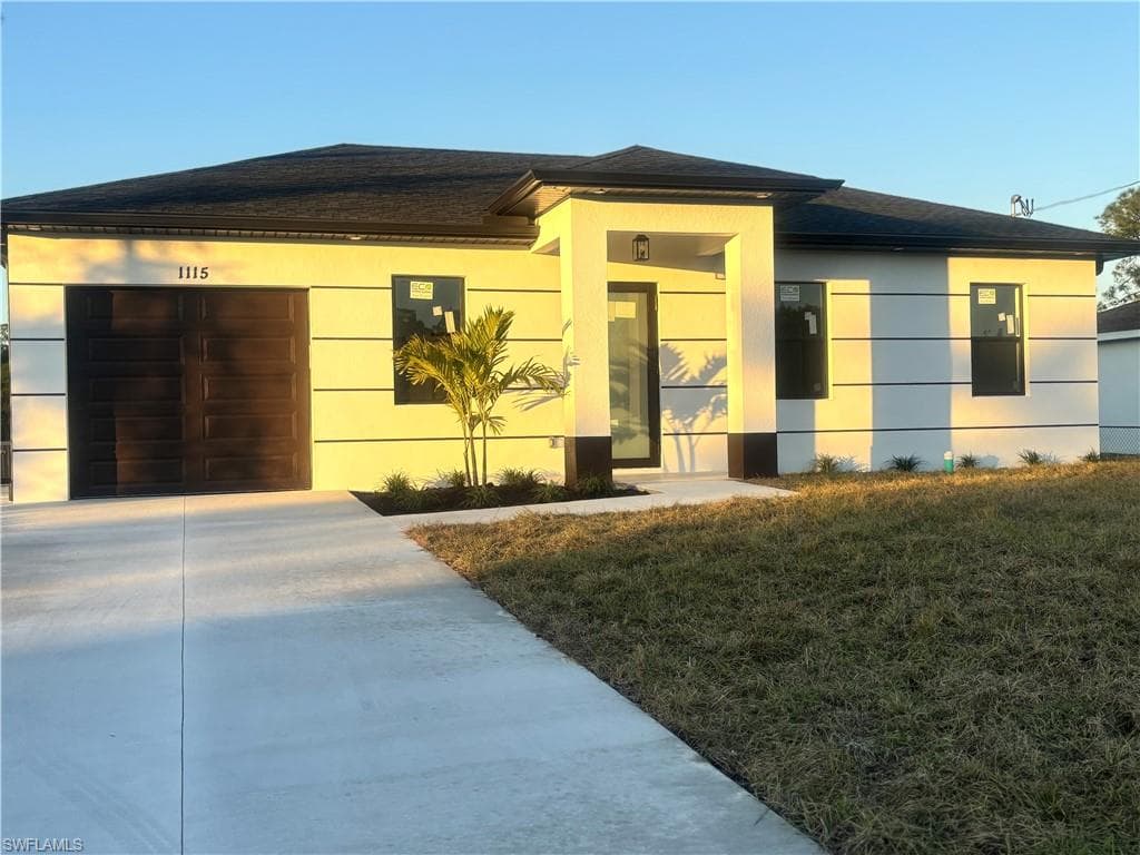 1115 cumming ST E LEHIGH ACRES, FL 33974