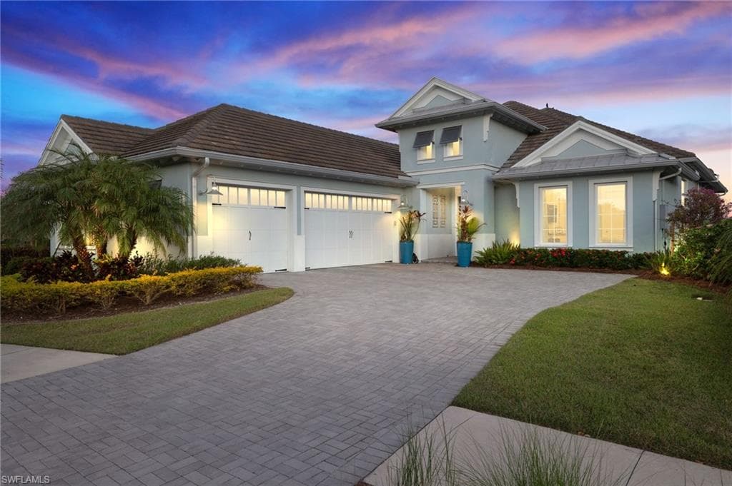 6101 Megans Bay DR NAPLES, FL 34113