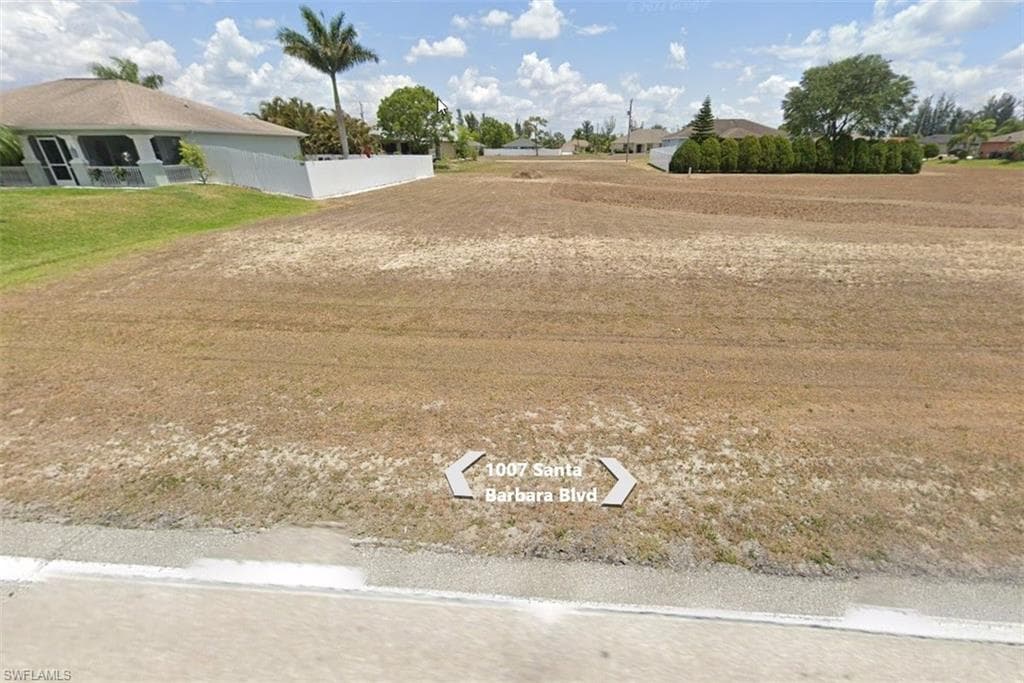 1007 Santa Barbara BLVD N CAPE CORAL, FL 33993