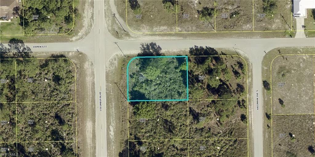 1105 Columbus BLVD S LEHIGH ACRES, FL 33974