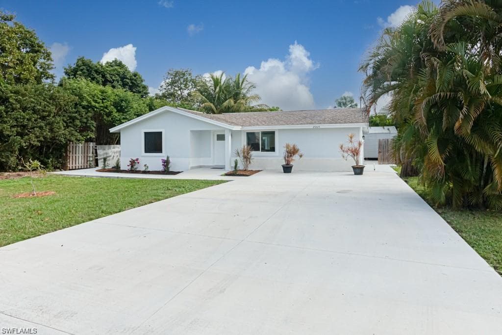 27225 Belle Rio DR BONITA SPRINGS, FL 34135