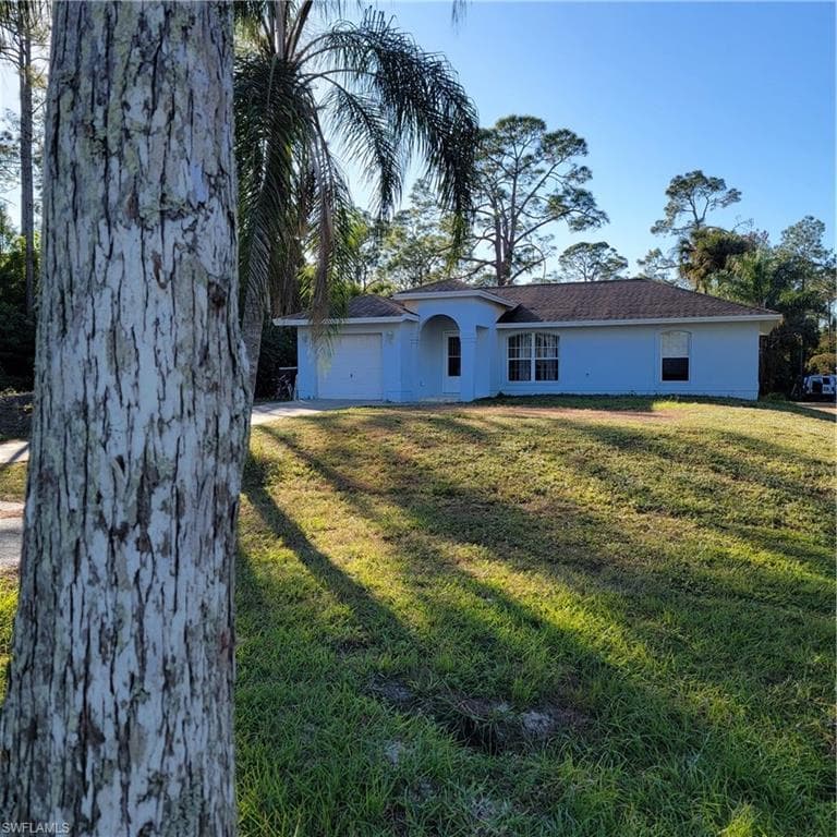 571 11th ST SW NAPLES, FL 34117