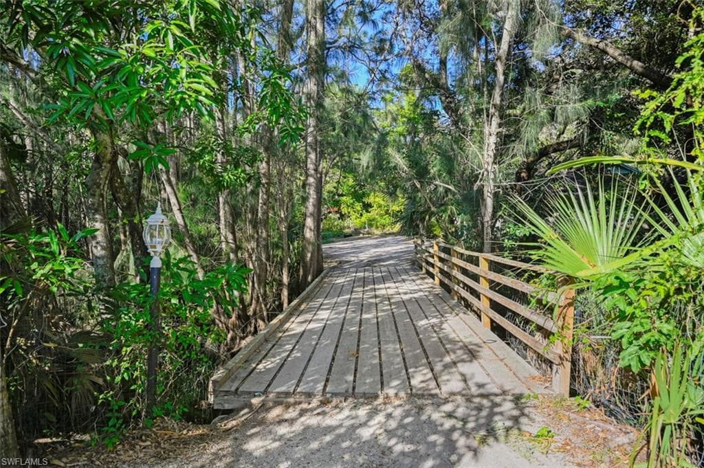 10651 Goodwin ST BONITA SPRINGS, FL 34135