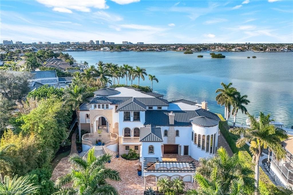 820 Barfield DR MARCO ISLAND, FL 34145