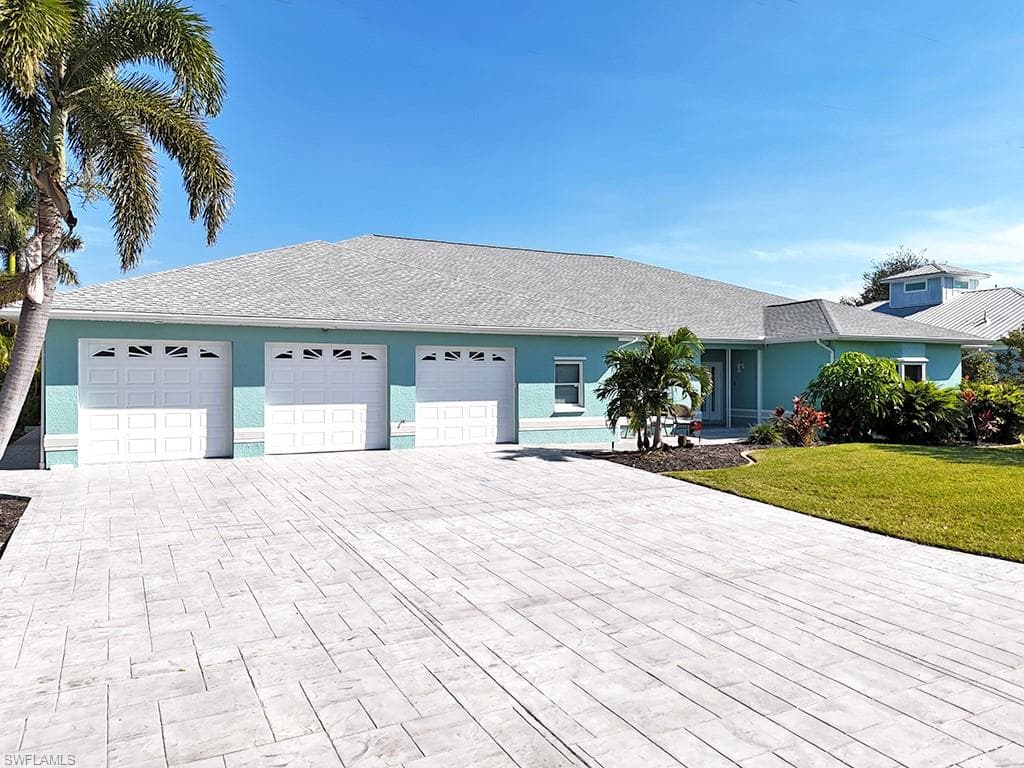2008 Bahama AVE FORT MYERS, FL 33905