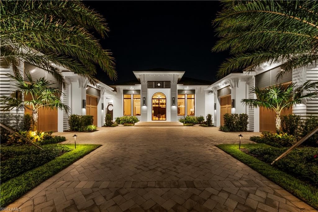 6958 VERDE WAY NAPLES, FL 34108
