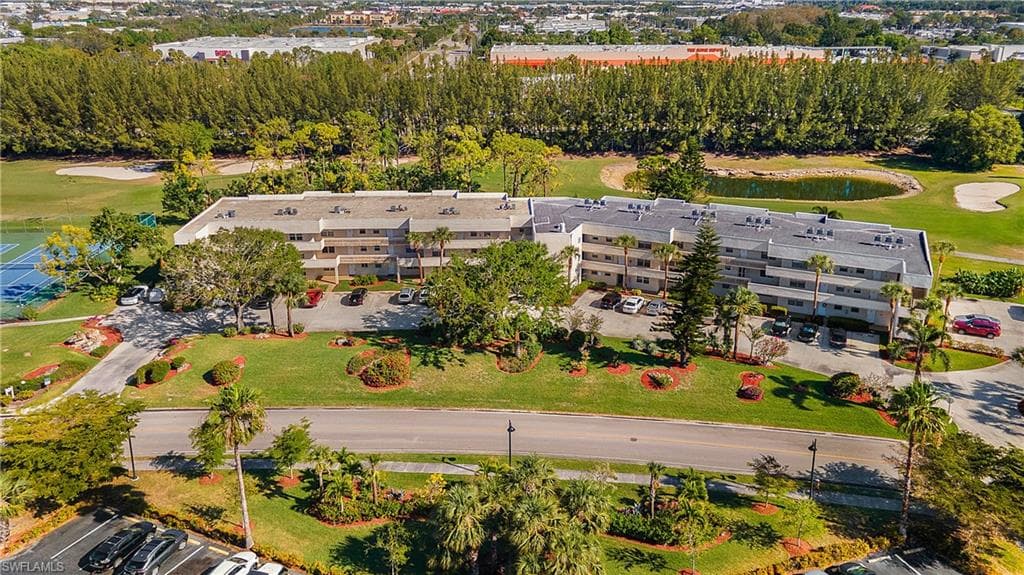 501 Forest Lakes BLVD 303 NAPLES, FL 34105