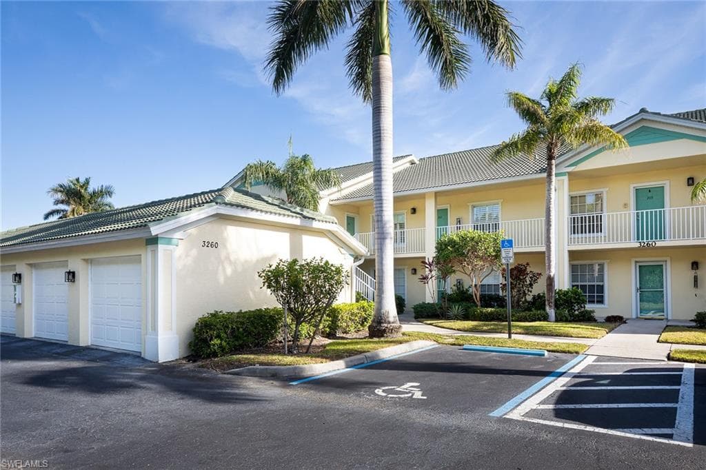 3260 Douglas DR 2-202 NAPLES, FL 34105