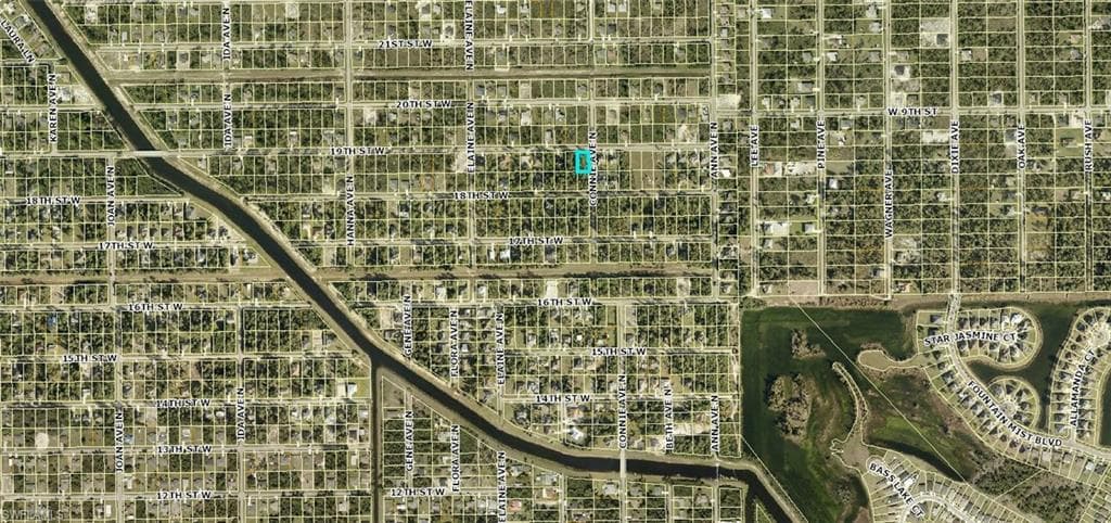 2601 19th ST W LEHIGH ACRES, FL 33971