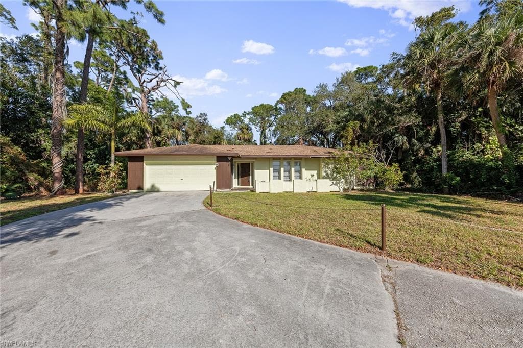 5681 Bayshore RD NORTH FORT MYERS, FL 33917