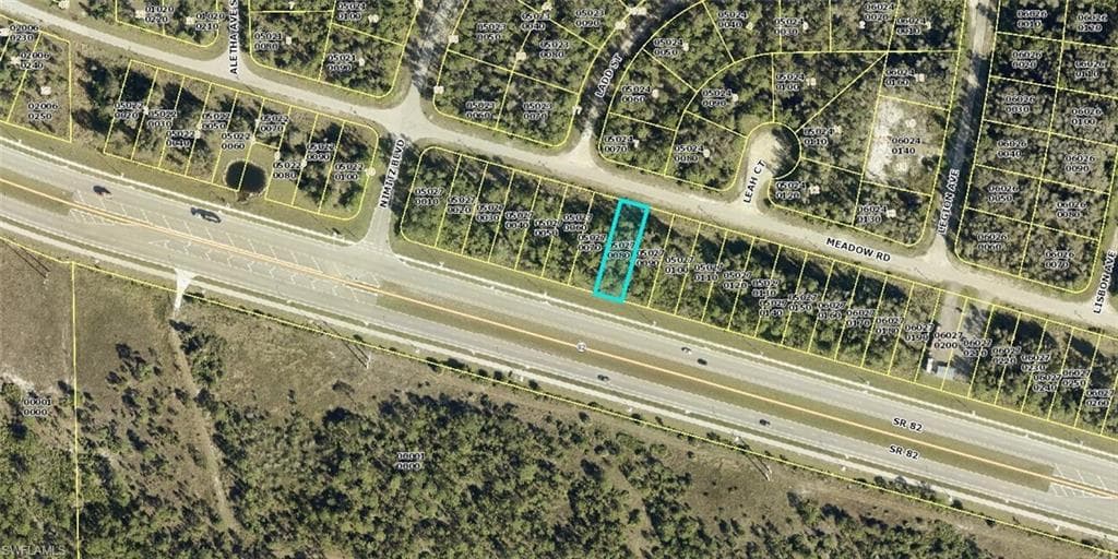 2614 Meadow RD LEHIGH ACRES, FL 33974