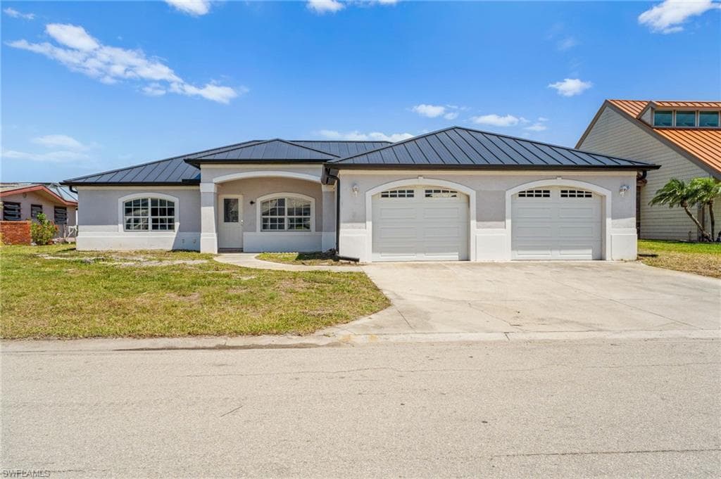 18307 Cutlass DR FORT MYERS BEACH, FL 33931