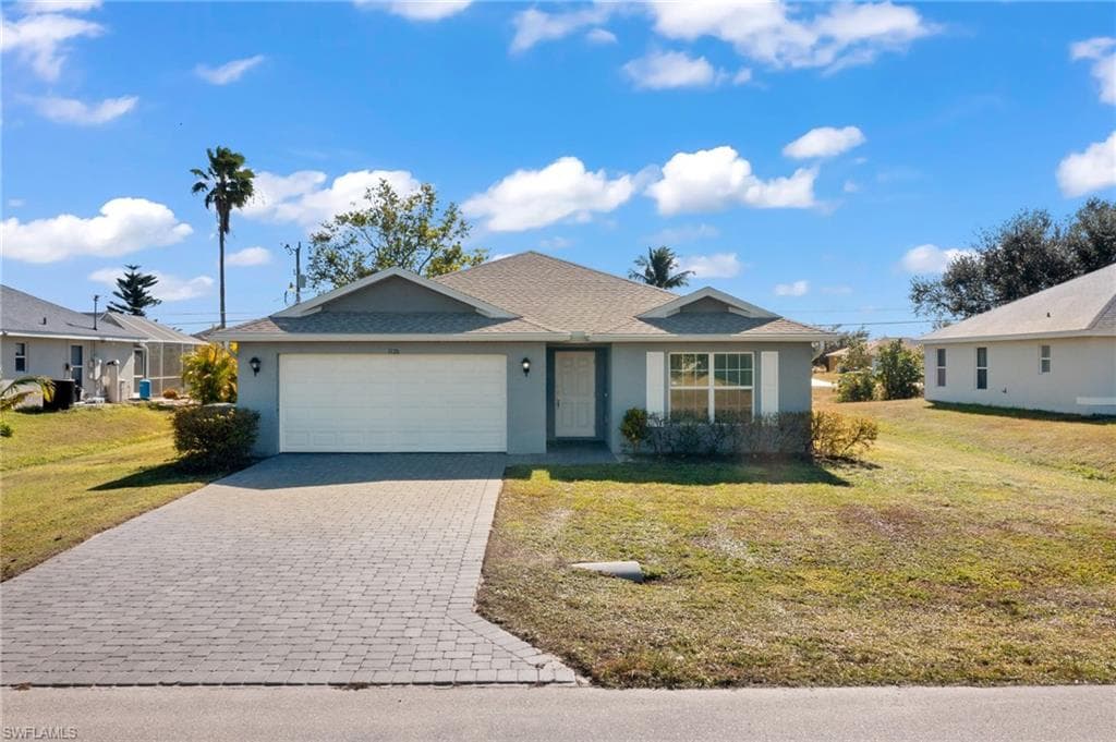 1126 NE 10th ST CAPE CORAL, FL 33909