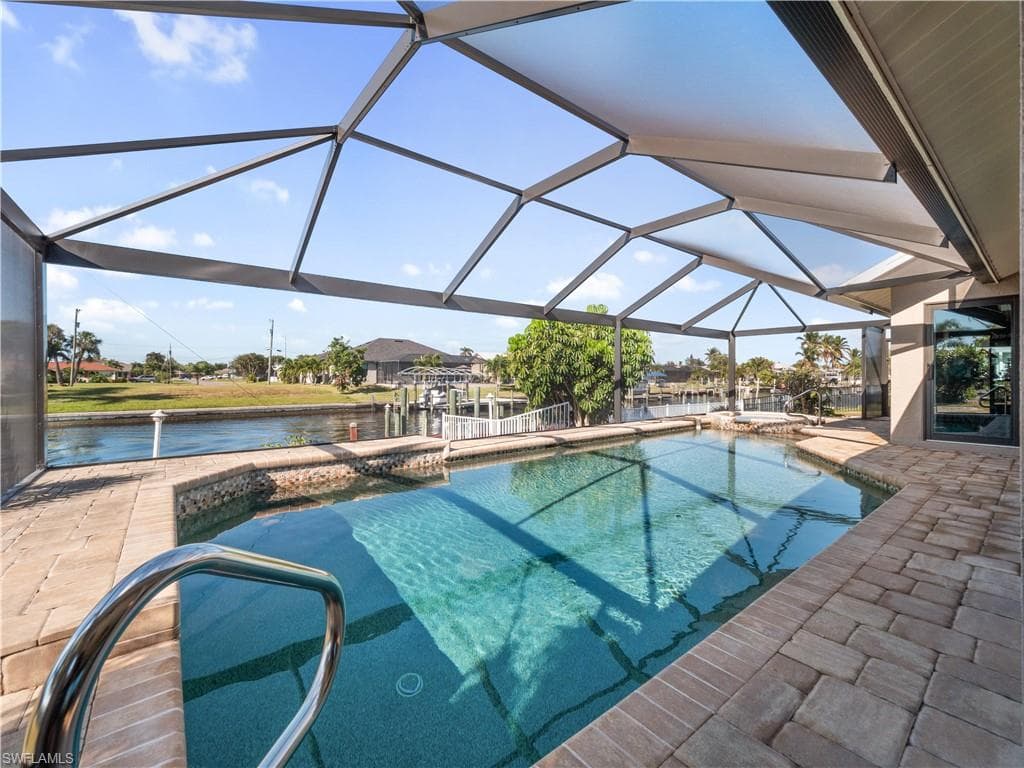 3704 SE 1st PL CAPE CORAL, FL 33904