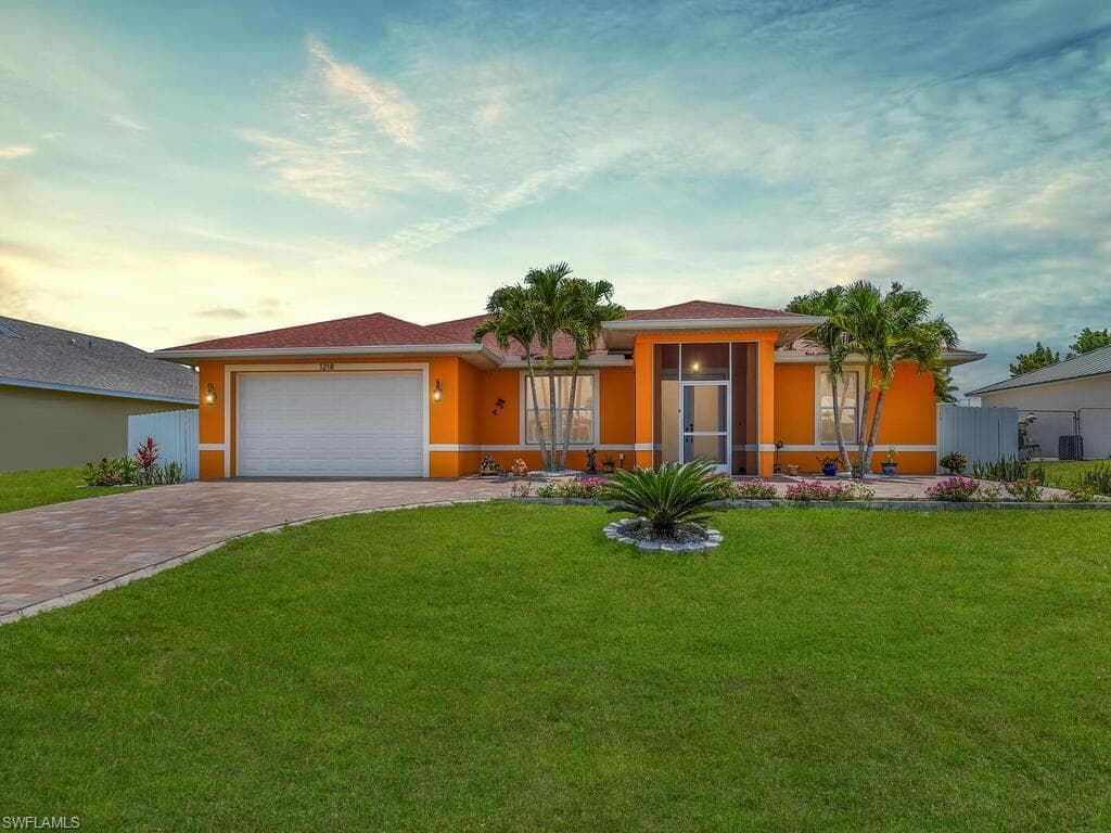 1218 SW 11th TER CAPE CORAL, FL 33991