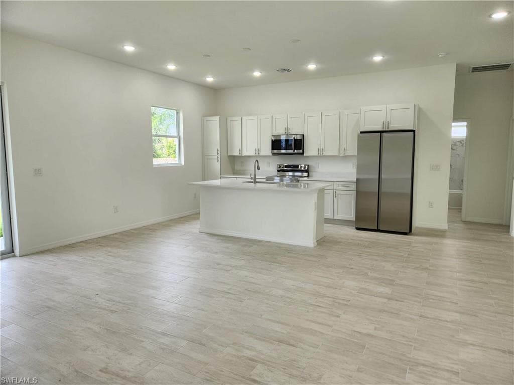 4116 5th ST SW LEHIGH ACRES, FL 33976