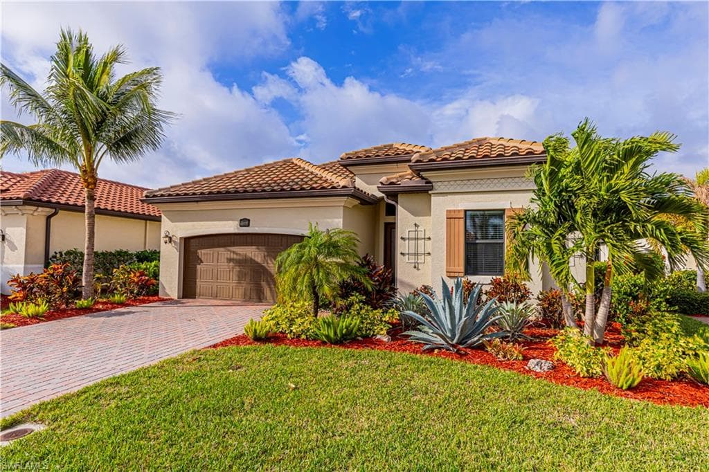 28658 Newtown CT BONITA SPRINGS, FL 34135