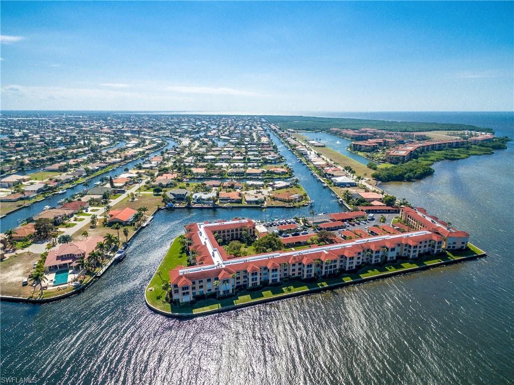 1 Colony Point DR B16 PUNTA GORDA, FL 33950