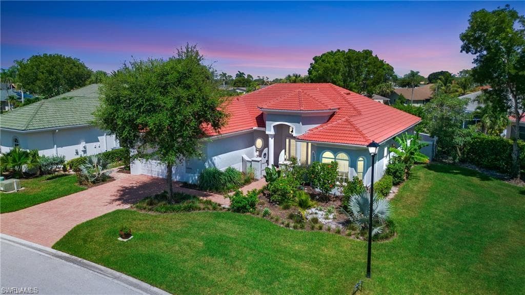 10109 Avonleigh DR BONITA SPRINGS, FL 34135