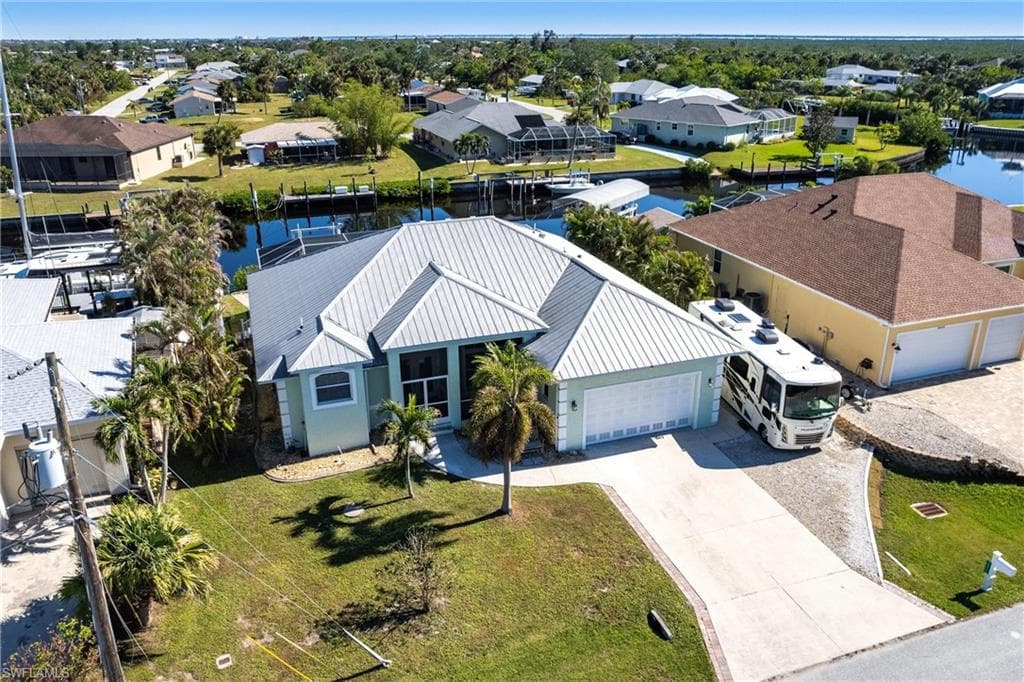 18614 Kerrville CIR PORT CHARLOTTE, FL 33948