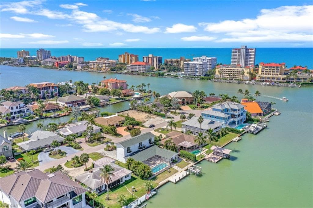 287 Trade Winds AVE NAPLES, FL 34108