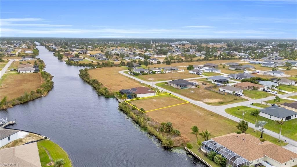 1321 NE 39th ST CAPE CORAL, FL 33909