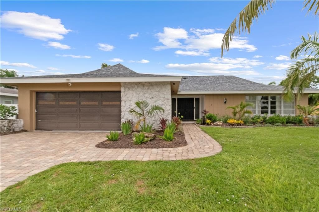 1450 Tanglewood PKWY FORT MYERS, FL 33919