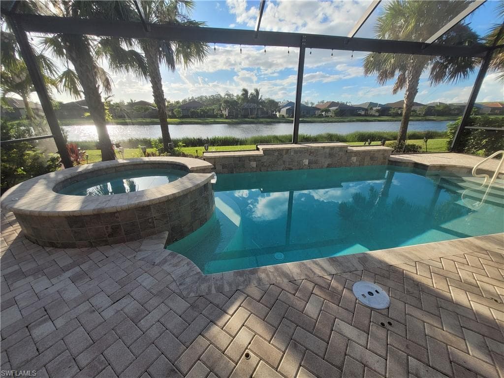 10374 Fontanella DR FORT MYERS, FL 33913