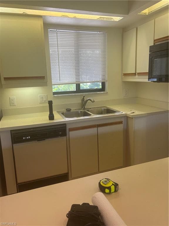 746 Eagle Creek DR 4 NAPLES, FL 34113