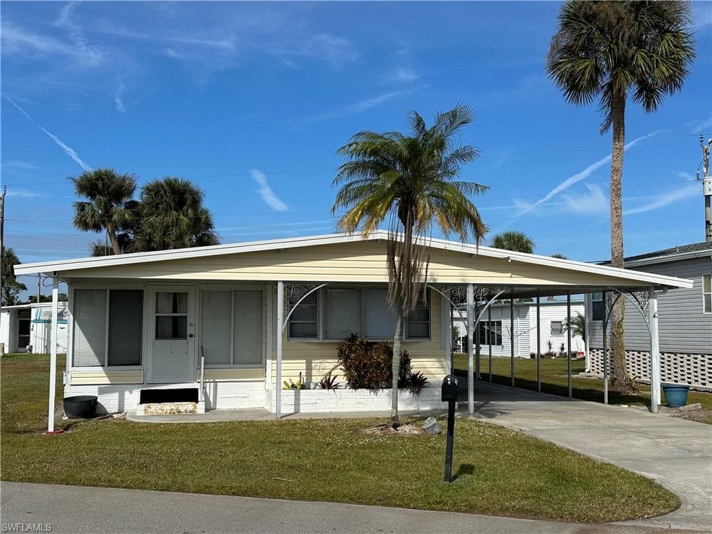 119 Chisholm TRL NORTH FORT MYERS, FL 33917