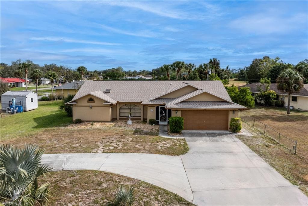 254 David AVE LEHIGH ACRES, FL 33936