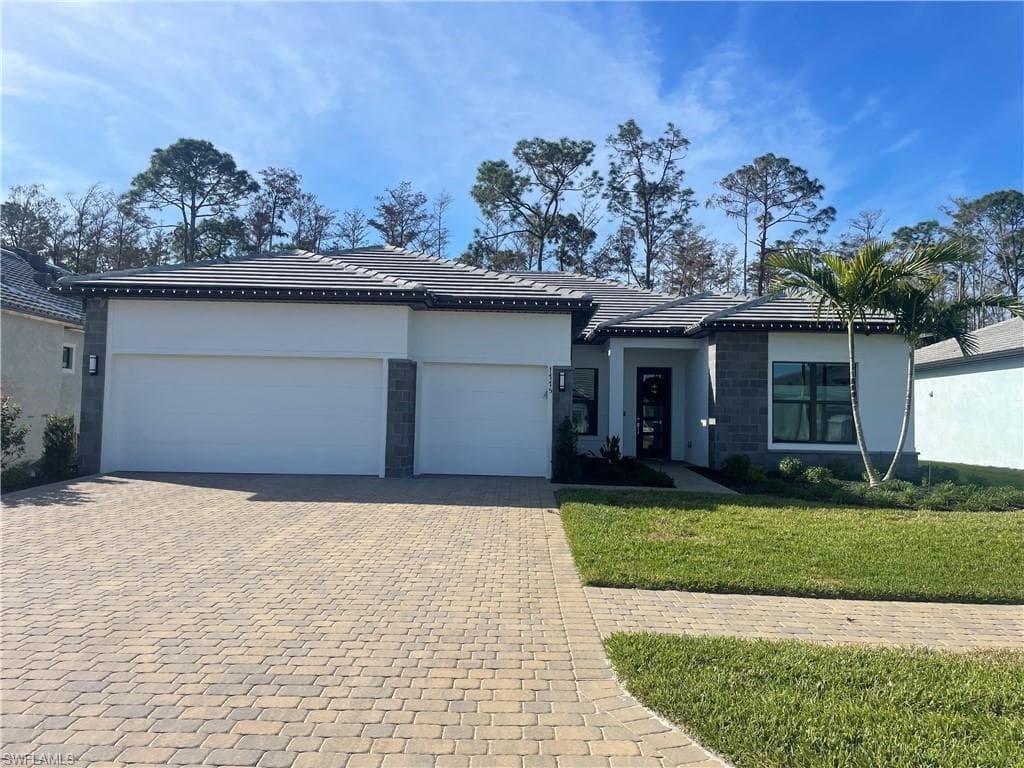 1775 Palomar TER NAPLES, FL 34120