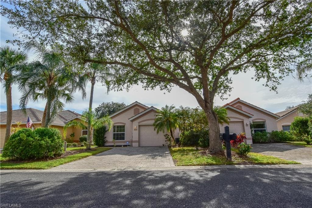 2248 Carnaby CT LEHIGH ACRES, FL 33973